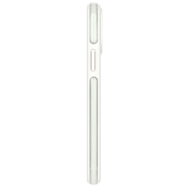 iDeal of Sweden Bumper Case Magsafe für das iPhone 16 - Cloudy White