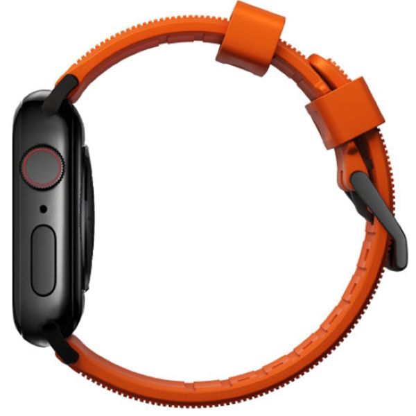 Nomad Robustes Armband FKM für die Apple Watch Series 1-10 / SE / Ultra (2) - 42/44/45/46/49 mm - Schwarz/Orange