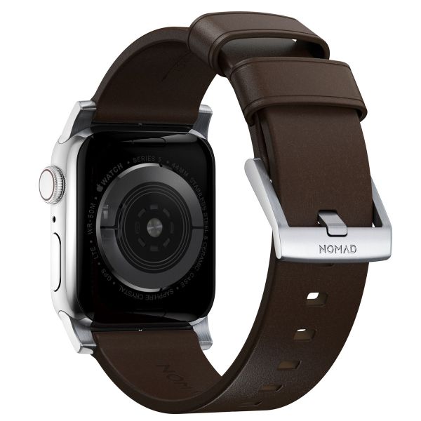 Nomad Modernes Lederarmband für die Apple Watch Series 1-10 / SE / Ultra (2) - 42/44/45/46/49 mm - Braun/Silber