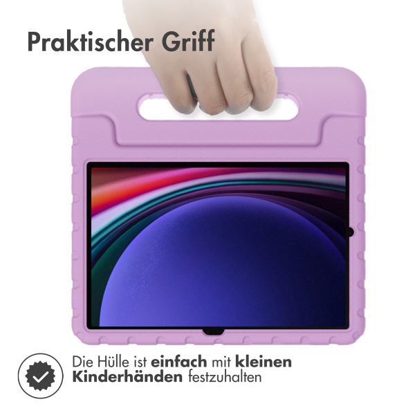 imoshion Schutzhülle mit Handgriff kindersicher für das Samsung Galaxy Tab S9 11.0 Zoll / Tab S9 FE 10.9 Zoll - Lila