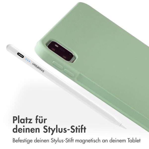 Accezz Liquid Silicone Back Cover mit Stifthalter für das iPad Pro 11 (2018/2020/2021/2022) - Hellgrün