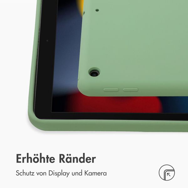 Accezz Liquid Silicone Back Cover für das iPad 9 (2021) 10.2 Zoll / iPad 8 (2020) 10.2 Zoll / iPad 7 (2019) 10.2 Zoll - Hellgrün