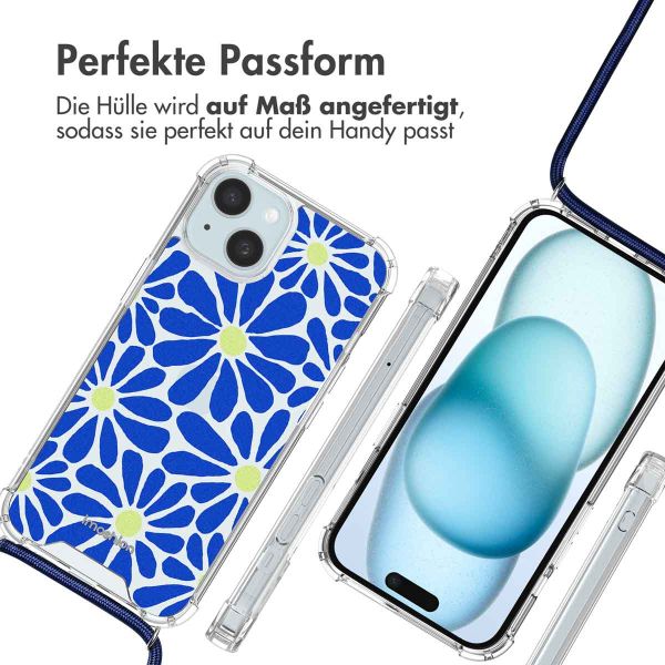 imoshion Design Hülle mit Band für das iPhone 15 - Cobalt Blue Flowers Connect