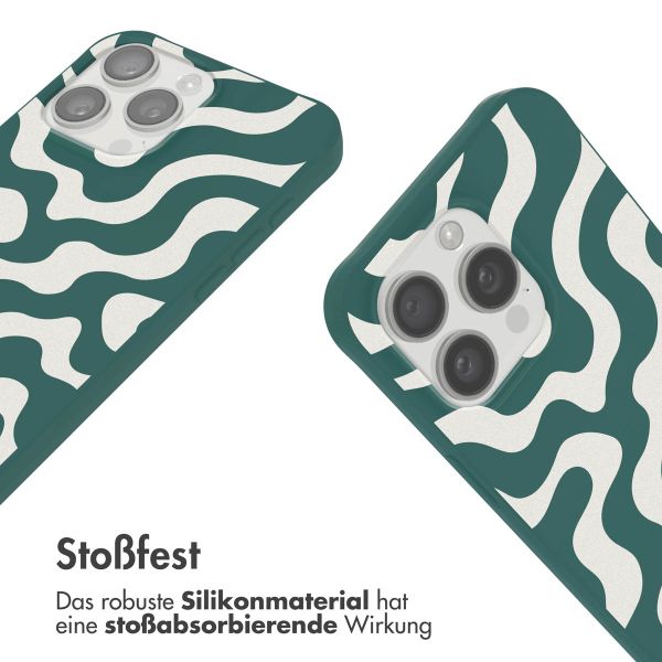 imoshion Silikonhülle design mit Band für das iPhone 15 Pro - Petrol Green Groovy