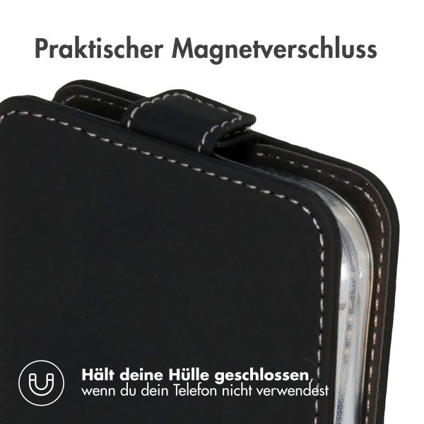 Accezz Flip Case für das iPhone 16 - Schwarz