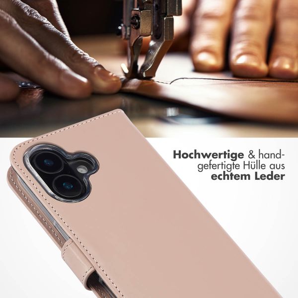 Selencia Echtleder Klapphülle für das iPhone 16 Plus - Dusty Pink