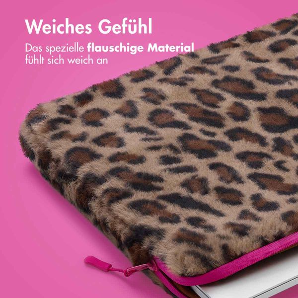 imoshion Fluffy Laptop Hülle 15-16 Zoll - Laptop Sleeve - Leopard Pink