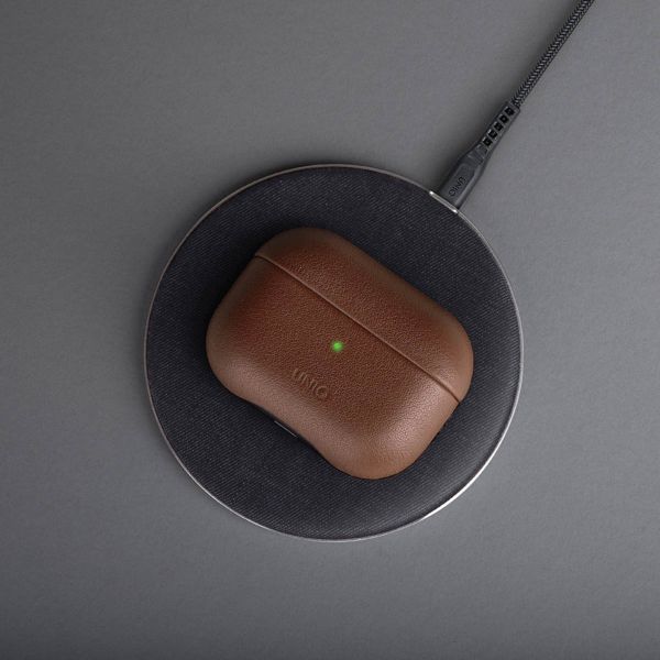 Uniq Terra Echtleder-Hülle für Apple AirPods 3 (2021) - Toffee Brown