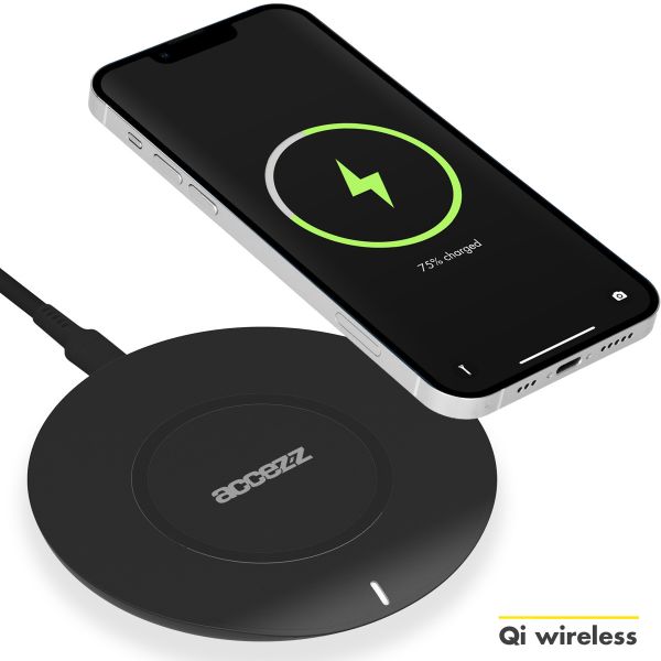 Accezz Qi Soft Touch Wireless Charger für das iPhone 15 - Kabelloses Ladegerät - 10 Watt - Schwarz