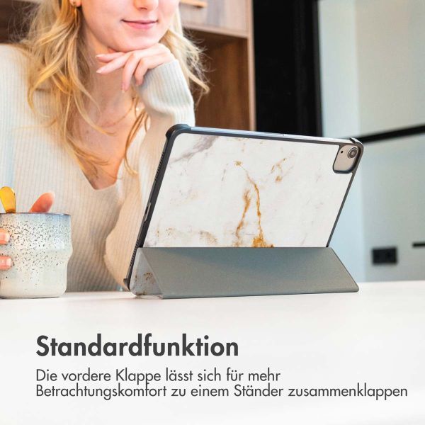 imoshion Design Trifold Klapphülle für das iPad 9 (2021) 10.2 Zoll / iPad 8 (2020) 10.2 Zoll / iPad 7 (2019) 10.2 Zoll - White Marble