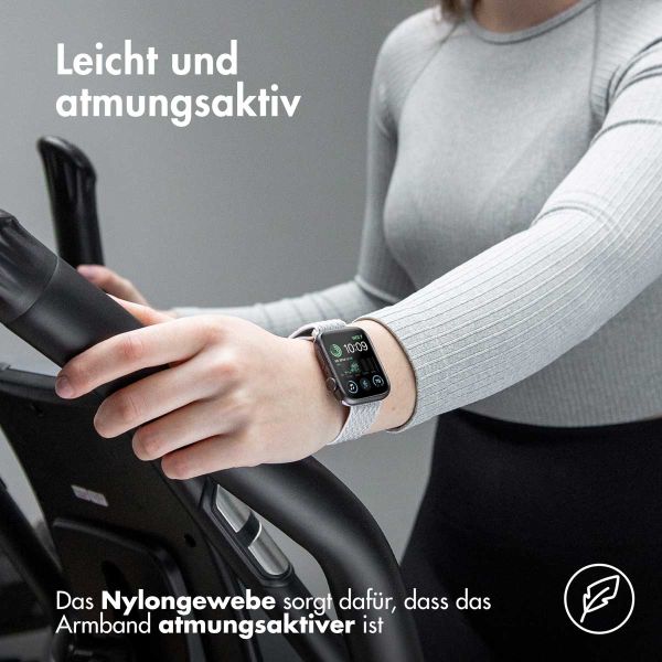 imoshion Elastische Nylonarmband für das Apple Watch Series 1-9 / SE - 38/40/41 mm / Series 10 - 42 mm - Hellgrau