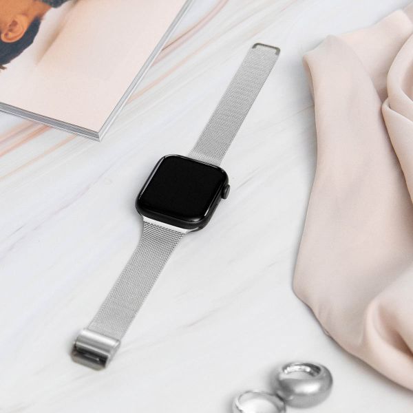 imoshion Mailändische Faltarmband für das Apple Watch Series 1-10 / SE / Ultra (2) - 42/44/45/46/49 mm - Silber