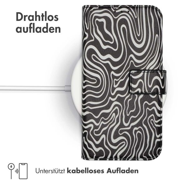 imoshion ﻿Design Klapphülle für das iPhone SE (2022 / 2020) / 8 / 7 / 6(s) - Black And White