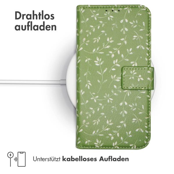 imoshion ﻿Design Klapphülle für das Samsung Galaxy S23 - Green Flowers