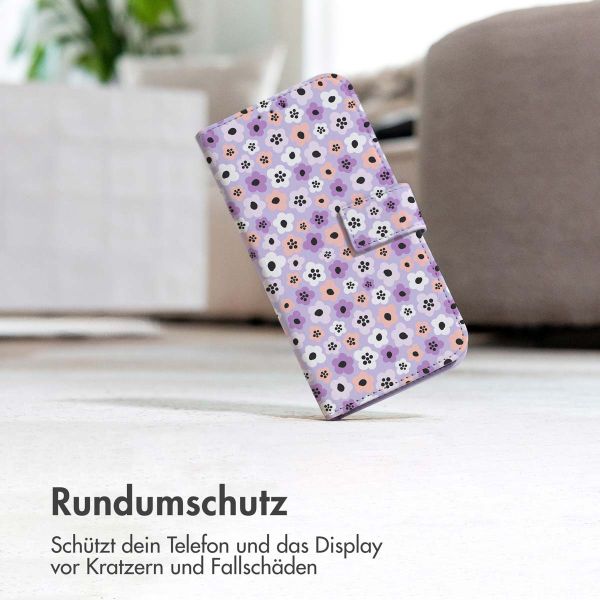 imoshion ﻿Design Klapphülle für das iPhone SE (2022 / 2020) / 8 / 7 / 6(s) - Purple Flowers