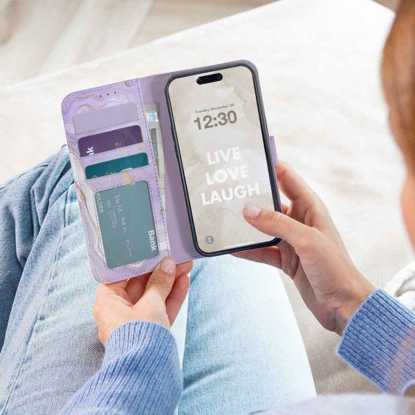 imoshion ﻿Design Klapphülle für das iPhone SE (2022 / 2020) / 8 / 7 / 6(s) - Purple Marble