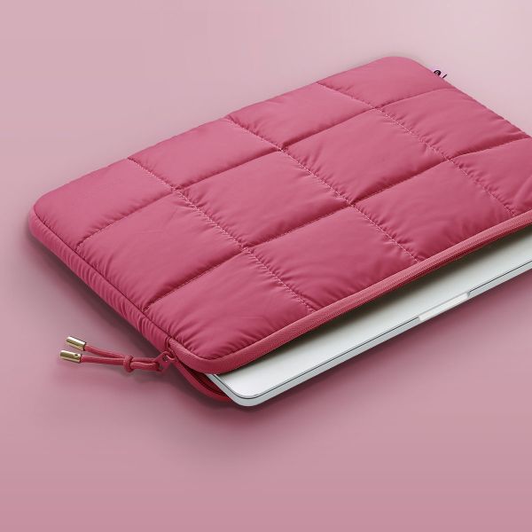 Selencia Puffy Laptop Hülle 15-16 Zoll - Laptop Sleeve - Magenta Fire