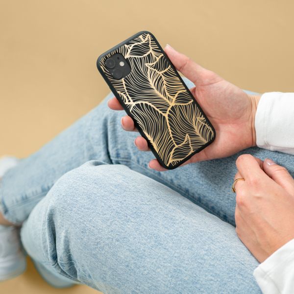 imoshion Design Hülle für das iPhone 13 Pro Max - Blätter / Schwarz