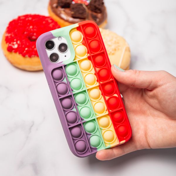 iMoshion Pop It Fidget Toy - Pop It Hülle Samsug Galaxy A21s -Rainbow