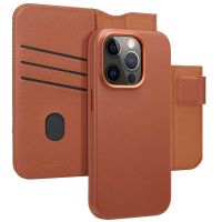 Accezz 2-in-1 Klapphülle aus Leder mit MagSafe für das iPhone 14 Pro - Sienna Brown