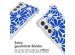 imoshion Design Hülle mit Band für das Samsung Galaxy S22 - Cobalt Blue Flowers Connect