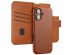 Accezz 2-in-1 Klapphülle aus Leder mit MagSafe für das iPhone 16  - Sienna Brown