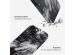 Selencia Vivid Back Cover für das iPhone 15  - Chic Marble Black