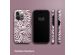 Selencia Vivid Back Cover für das iPhone 15 Pro - Trippy Swirl Dark Rose