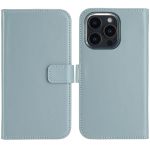 Selencia Echtleder Klapphülle für das iPhone 16 Pro Max - Air Blue