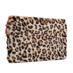 imoshion Fluffy Laptop Hülle 15-16 Zoll - Laptop Sleeve - Leopard Orange