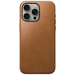 Nomad Modern Leather Case für das iPhone 15 Pro Max - English Tan