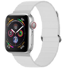 imoshion Magnetlederarmband für das Apple Watch Series 1-9 / SE - 38/40/41mm - Weiß