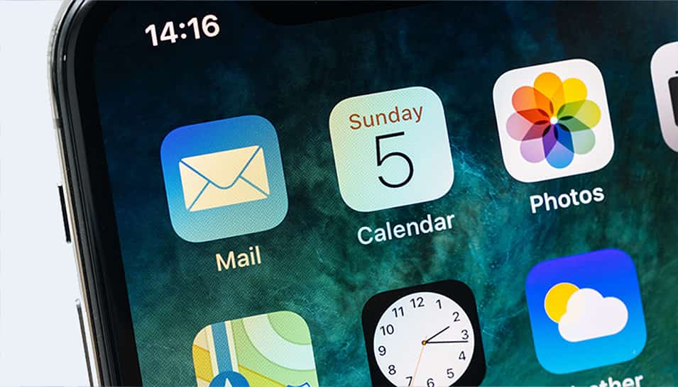 iPhone 16 mit iOS 18, neue Funktion: Tapback mit Emojis oder Stickern und Ausdruck bei Nachrichten.